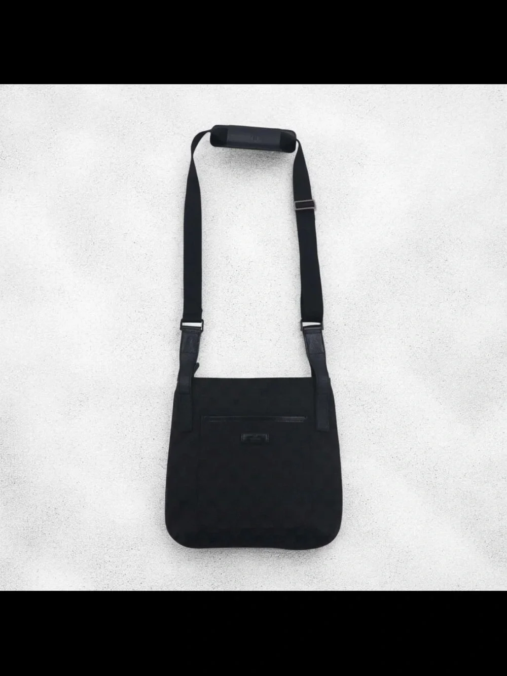 Gucci Black Men's Messenger Crossbody Bag